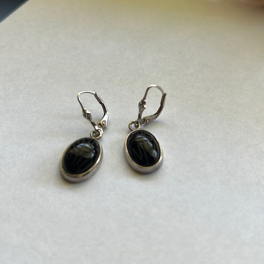 Silver 925 and onyx lever back earrings